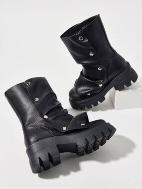 AZALEA WANG Bharti Black Snap Combat Booties Platform Lug Sole Size 8.5 NIB